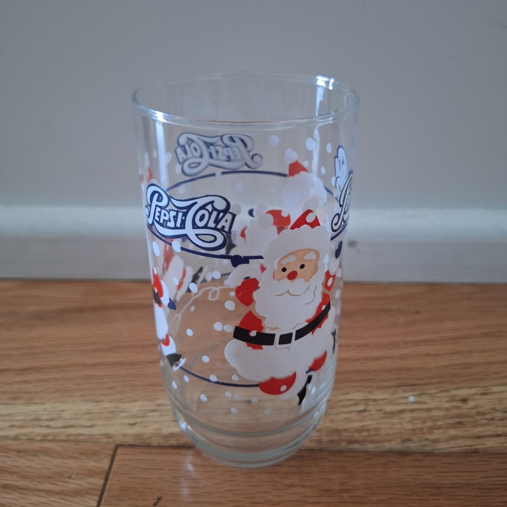Pepsi-Cola Vintage Holiday Skating Santa Graphic Glass Tumbler Clear Red White